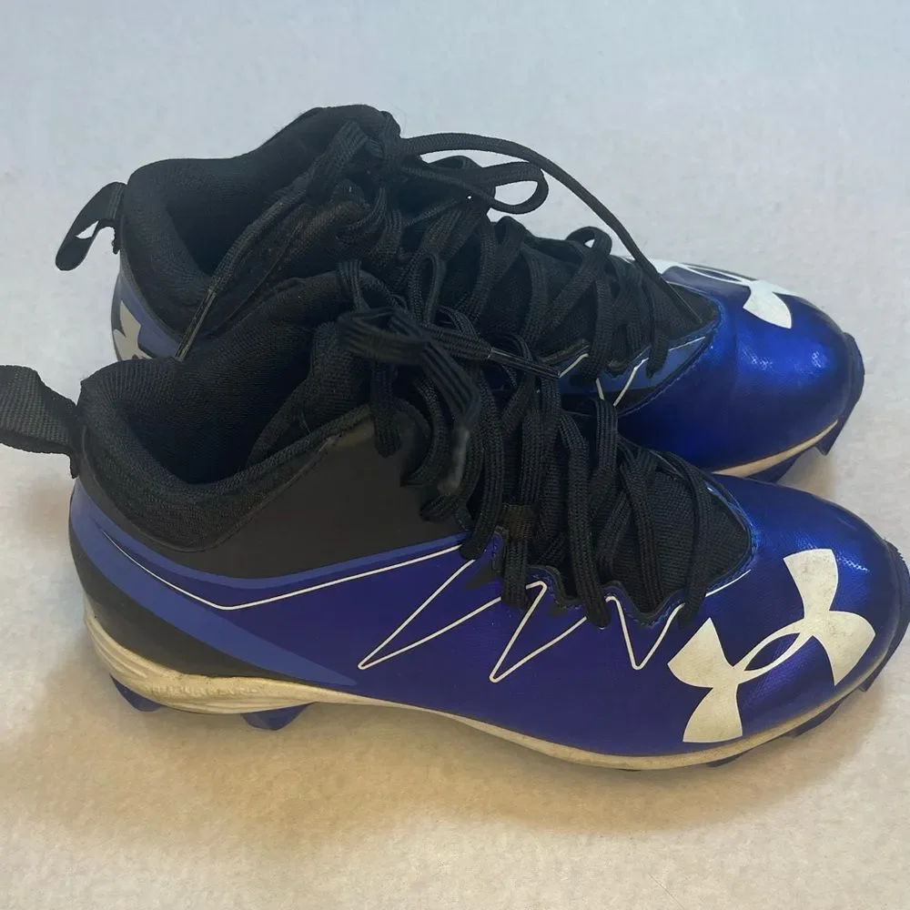 Under Armour Youth Soccer Cleats Blue Black Molded Studs Size 2.5Y